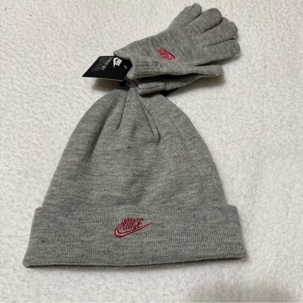 Youth Grey Nike Hat and Glove Set
